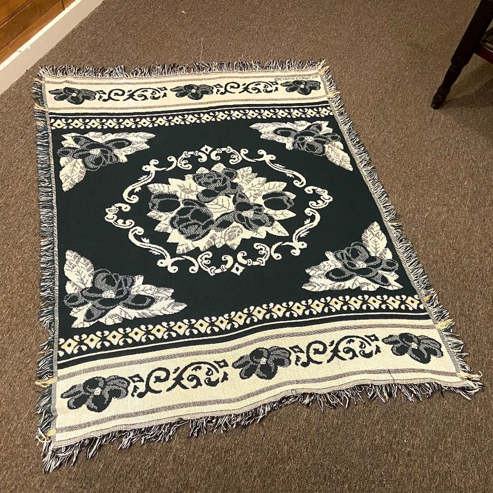 !!SOLD!! Green Floral Throw/ Rug - Vintage